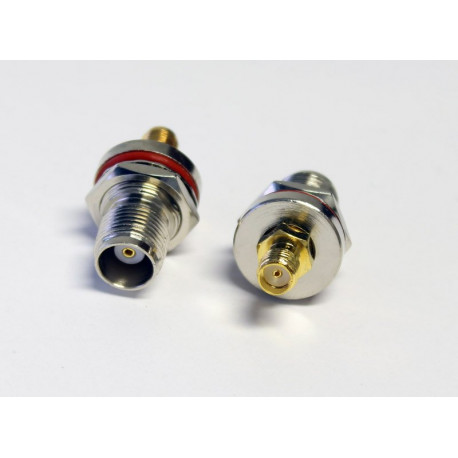 Adapter SMA female to TNC female, mountable