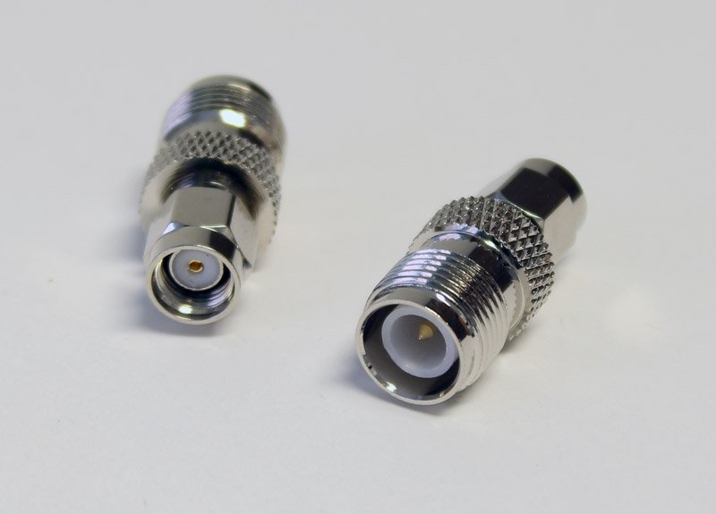 Adapter RP-SMA hane till RP-TNC hona