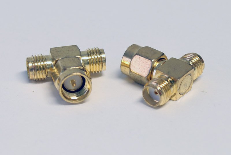 Adapter SMA male to 2 SMA female (T-connector)