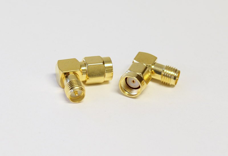 Adapter RP-SMA female to RP-SMA male angled