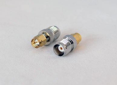 Adapter SMA male to TNC female