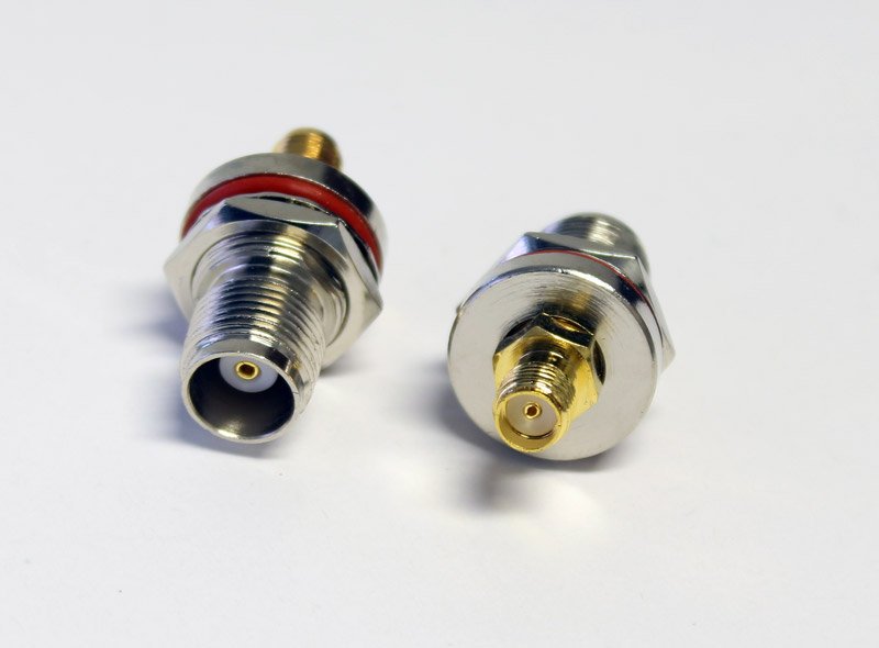 Adapter SMA female to TNC female, mountable