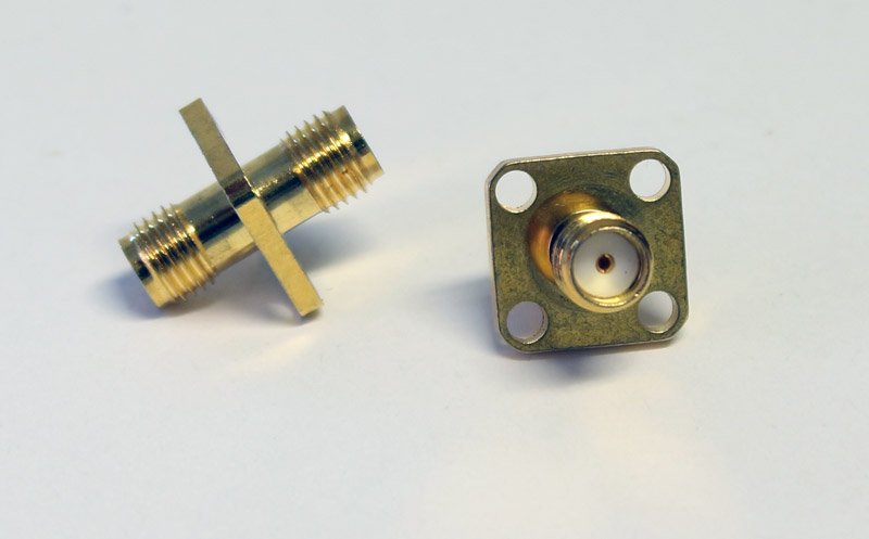 Adapter SMA-hona till SMA-hona panelmontering